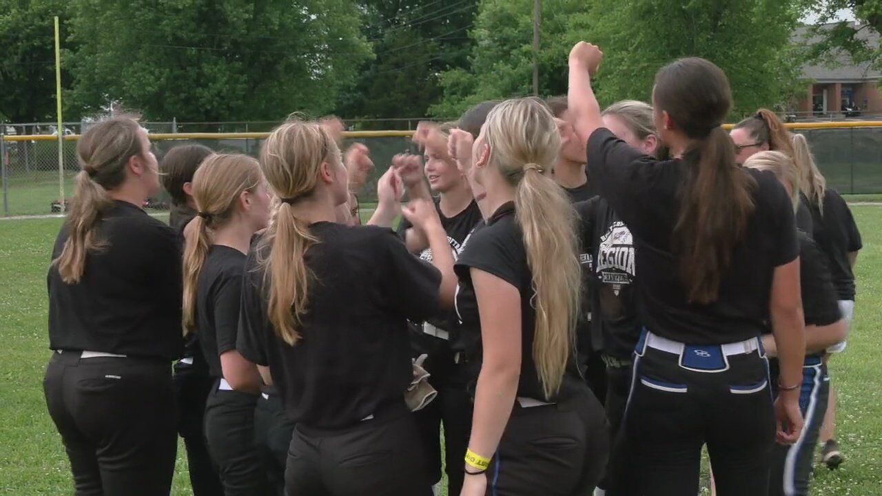Holy Cross with nothing to lose in state softball tournament